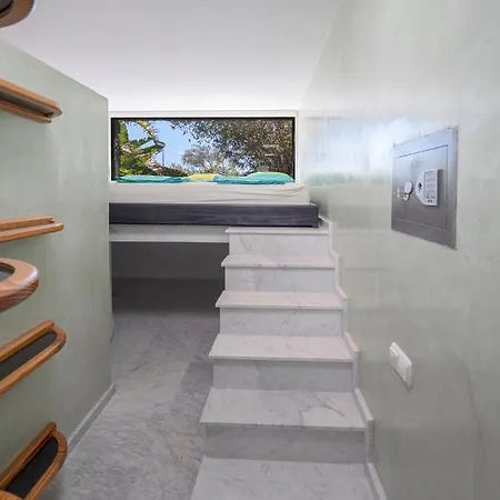 Nirvana Lanzarote Szálloda 3*