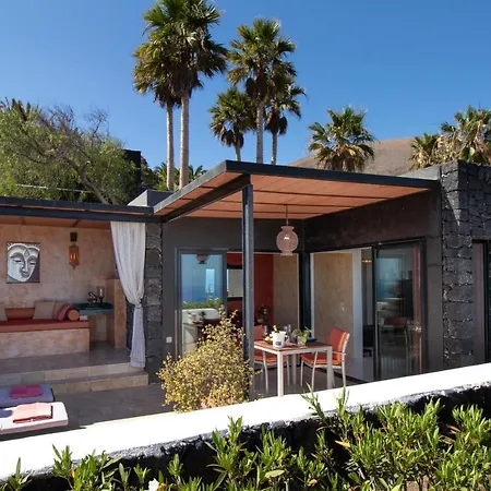 Nirvana Lanzarote Szálloda 3*